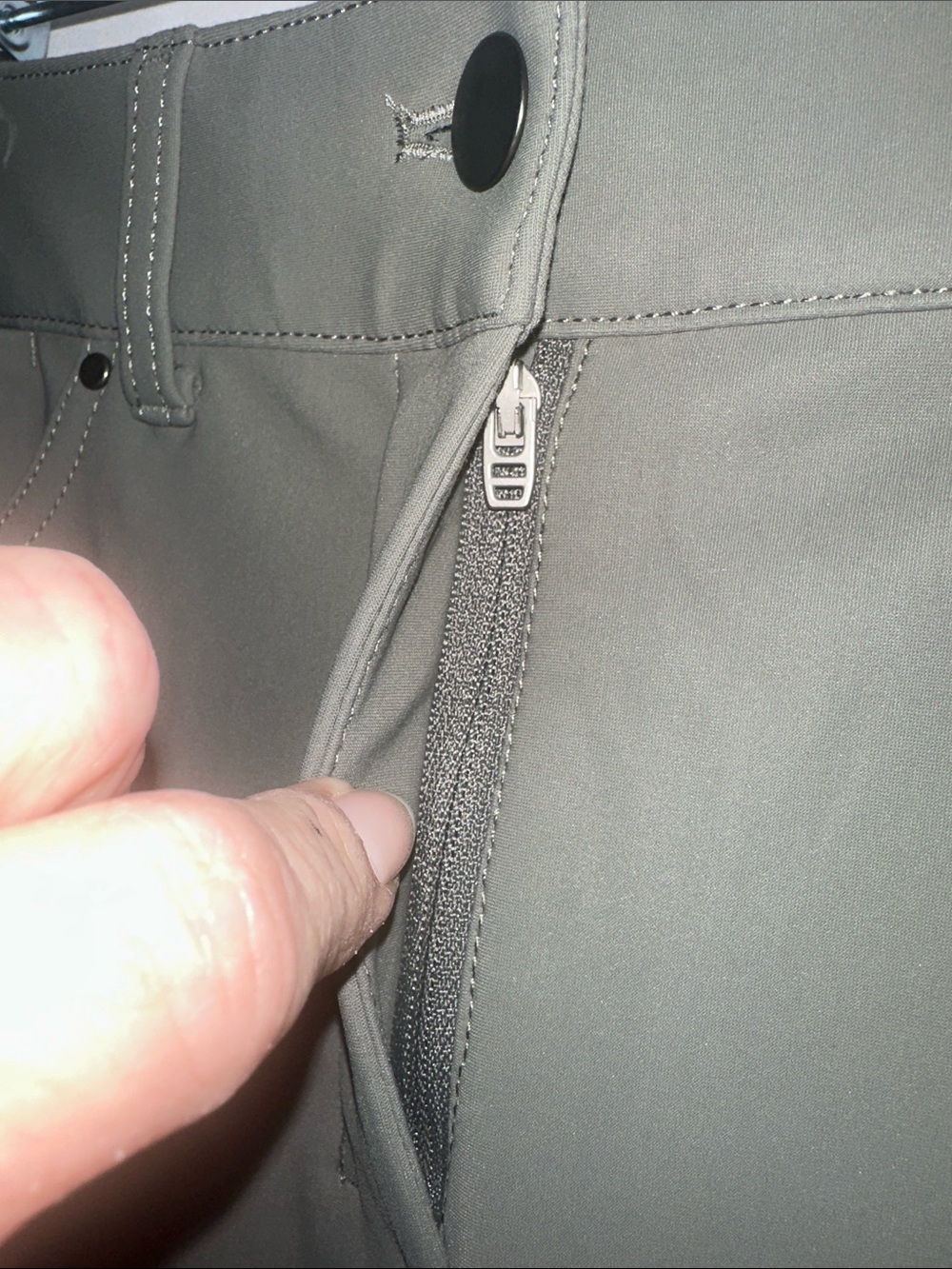 lululemon athletica Olive Utility Pocket Pants - Picture 5 of 10